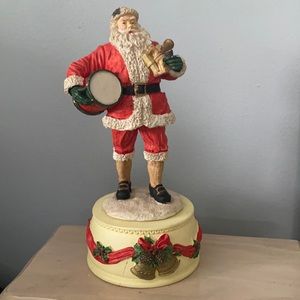 Old world Santa Music Box